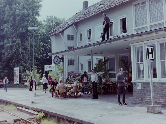 1 Bild 1